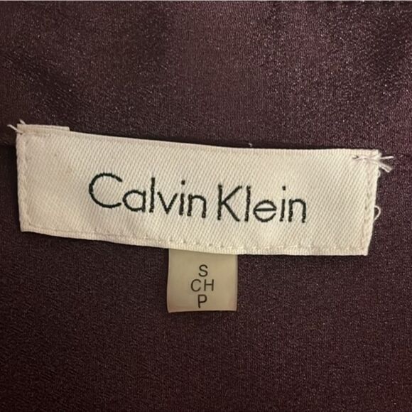 Calvin Klein Long Roll Tab Sleeve Button Front Crepe Blouse CK Eggplant Work Top - Picture 5 of 12